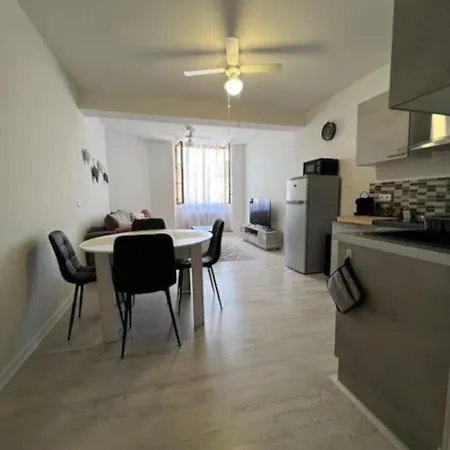 Eymet Holiday Rentals Apartamento *